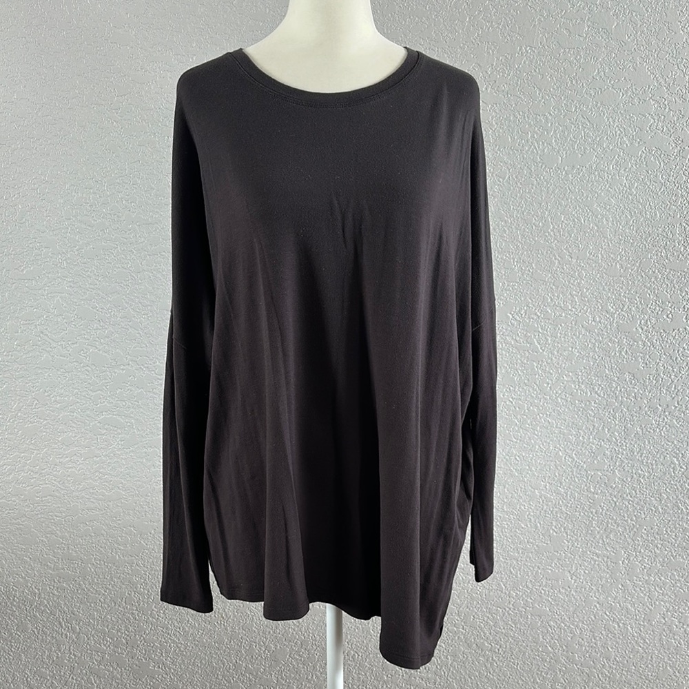 Athleta | Cloudlight Asymmetrical Top